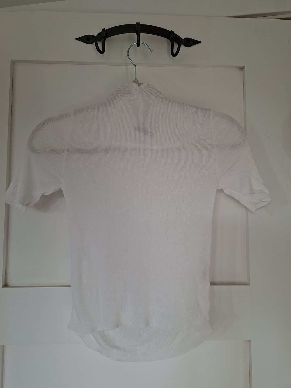 St. Agni White Short Sleeve Knit Top